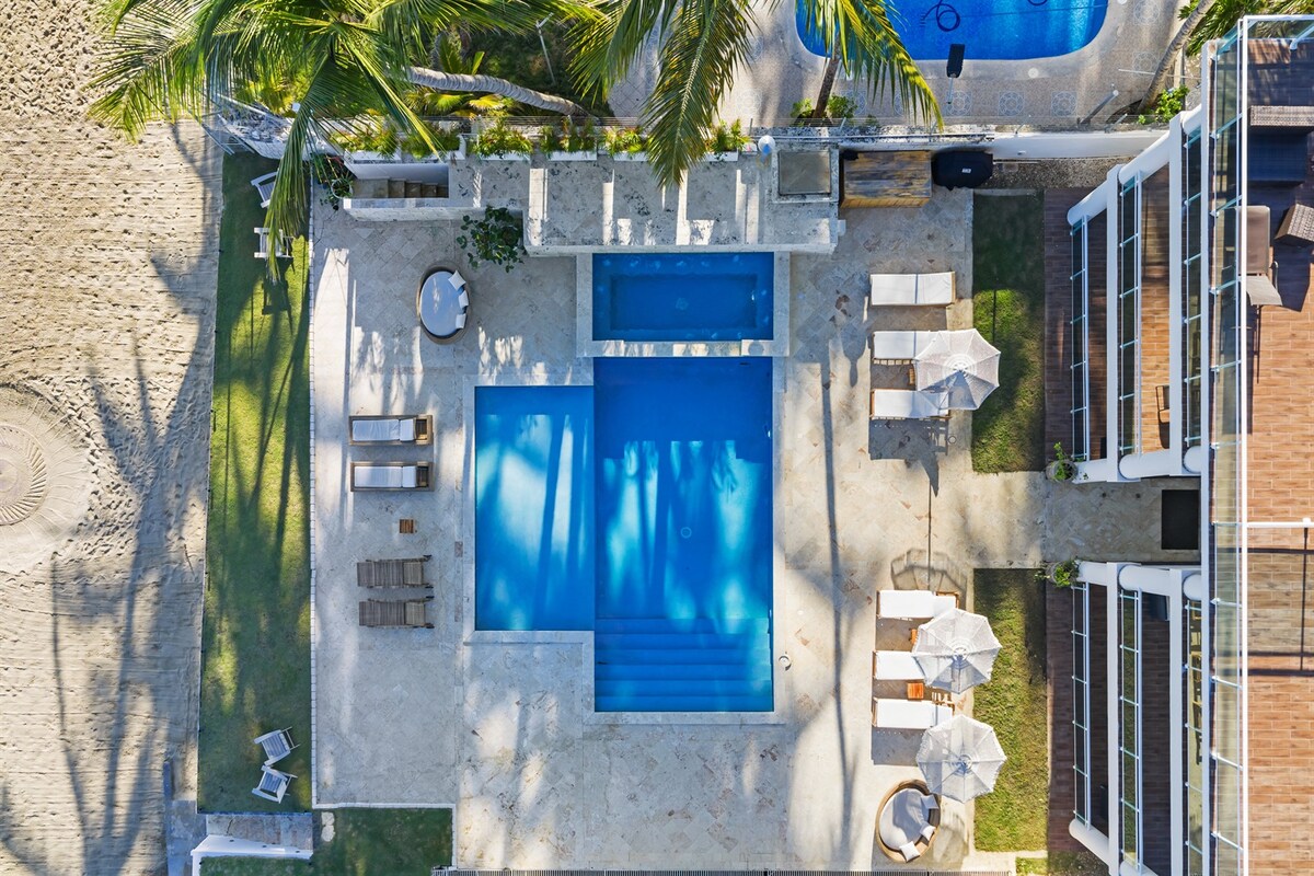 Kite Beach Ocean front Pool and Hot tub 101