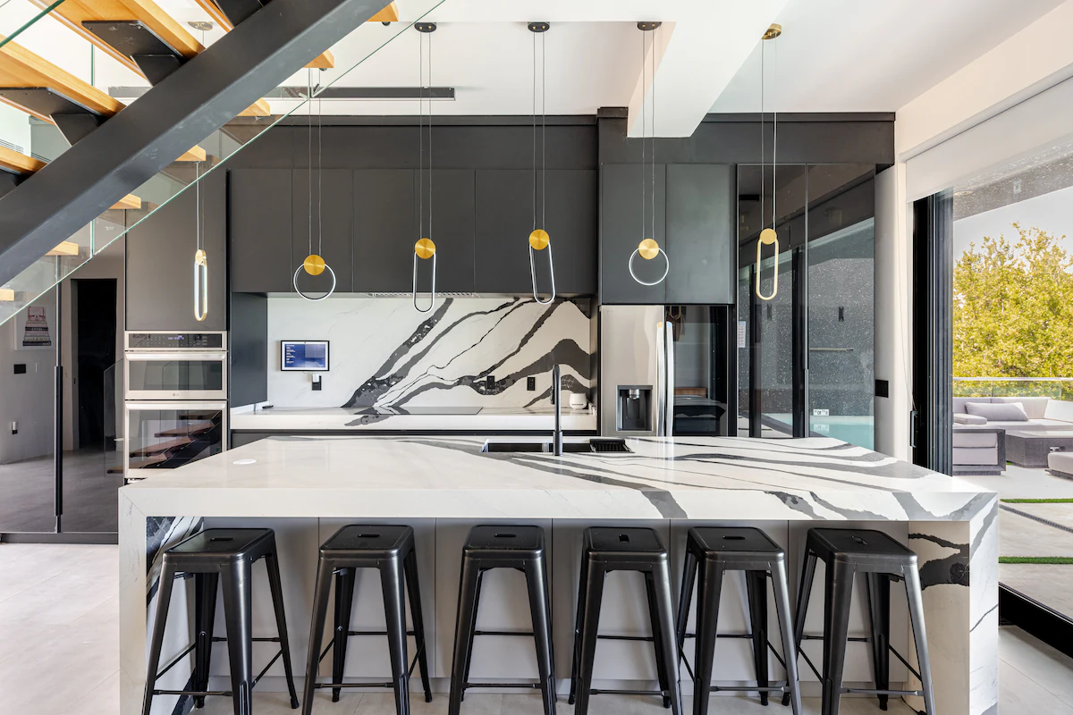 NEW Beachfront Estate | Sleeps 20 | 4 Pools | Gym