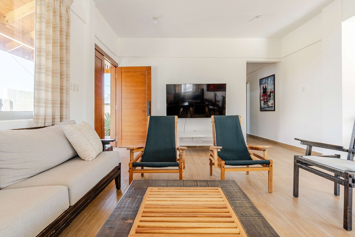 Villa Mercedes · Pool + Mountain Views | Ocoa Bay