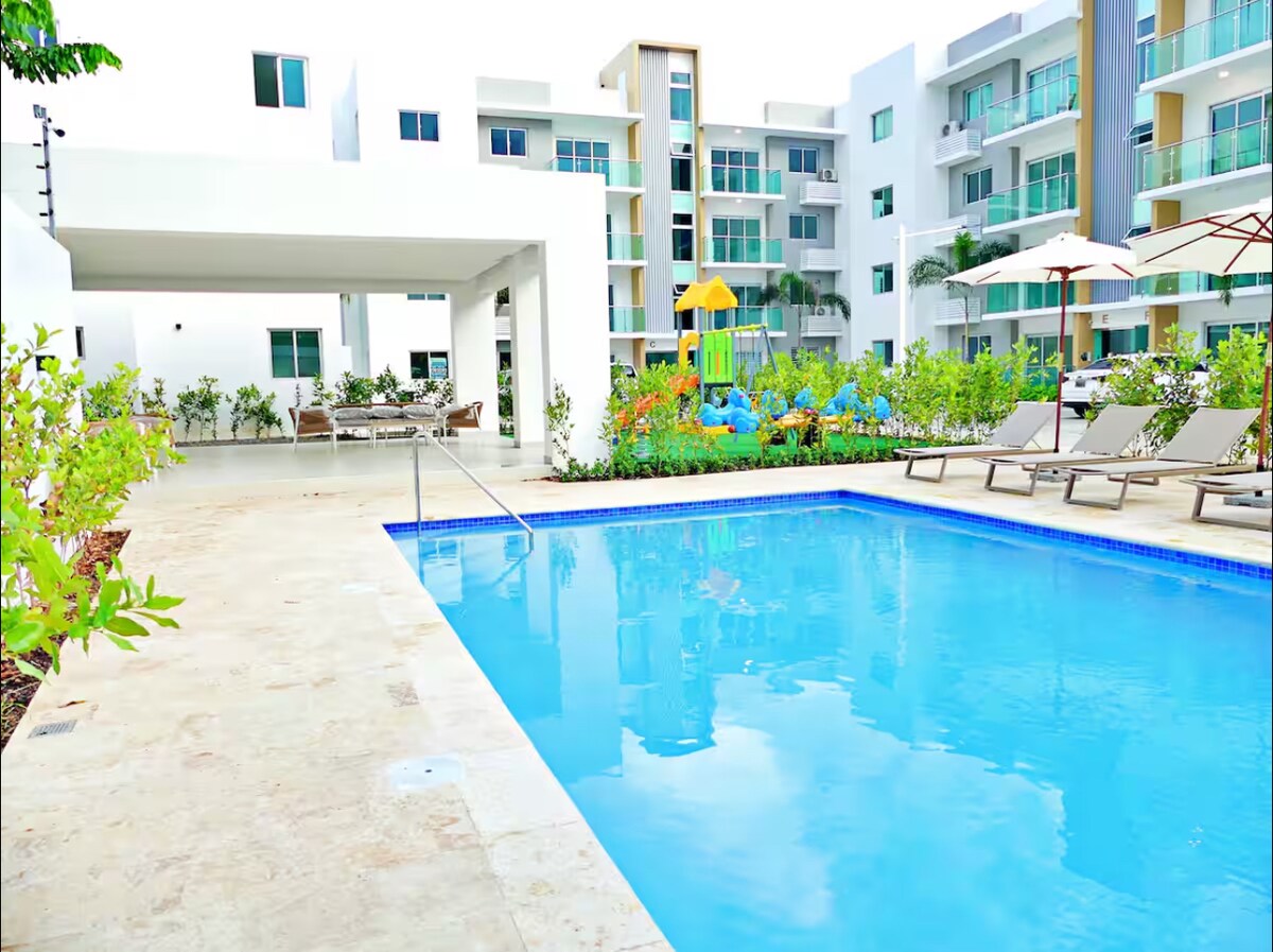Rooftop Jacuzzi • Modern 3BR Penthouse