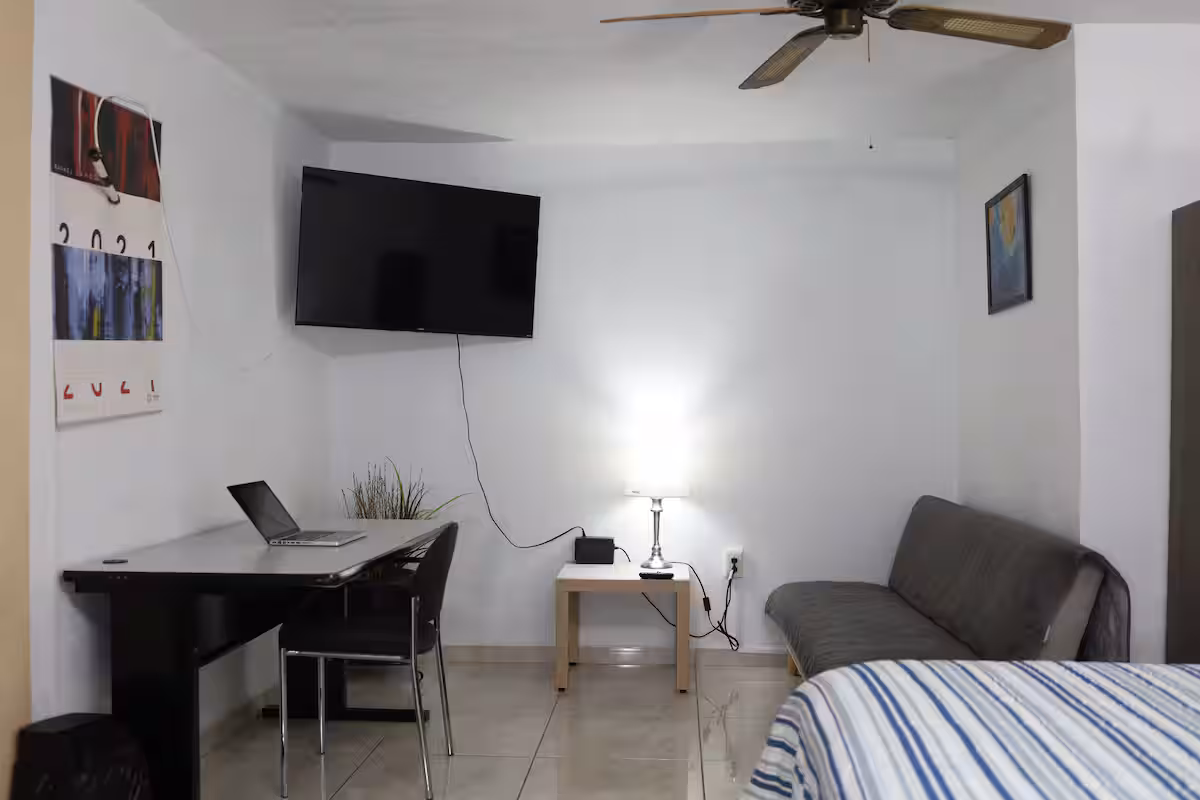 House Living1|Airport|GNP Stadium|PalacioDep