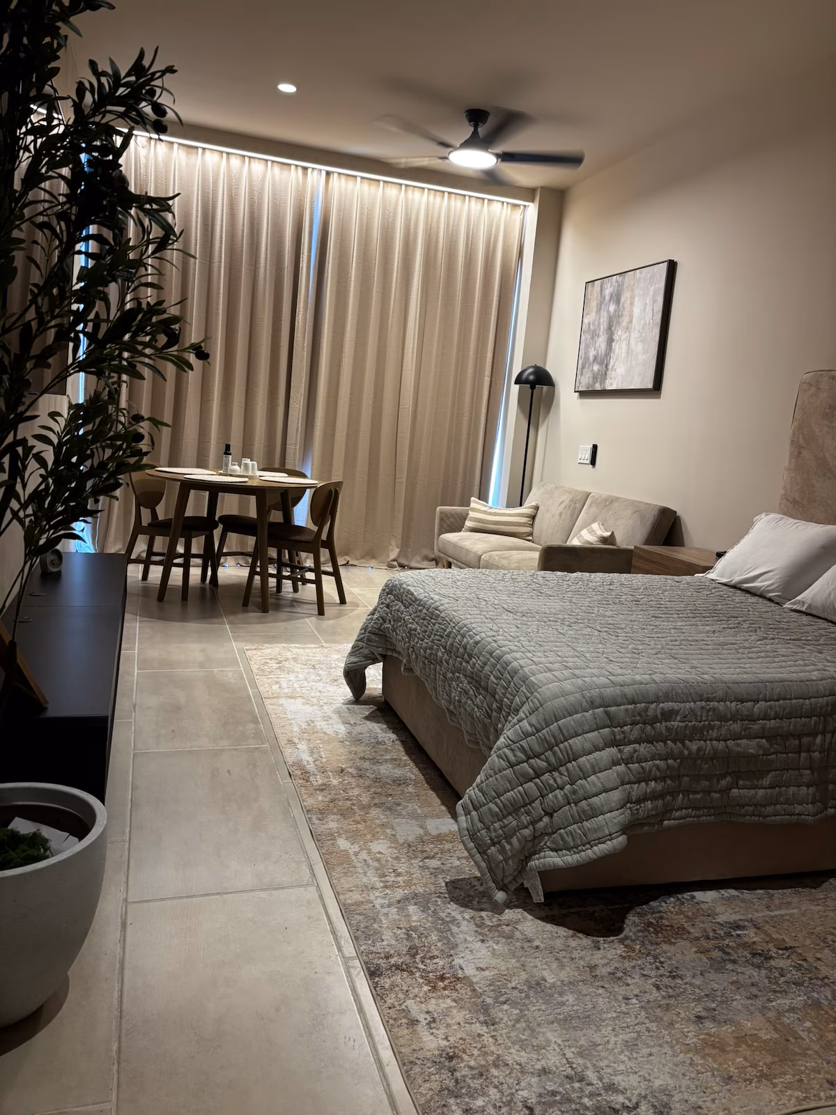ELYS | Stylish Studio w/ Rooftop, Gym & Parking