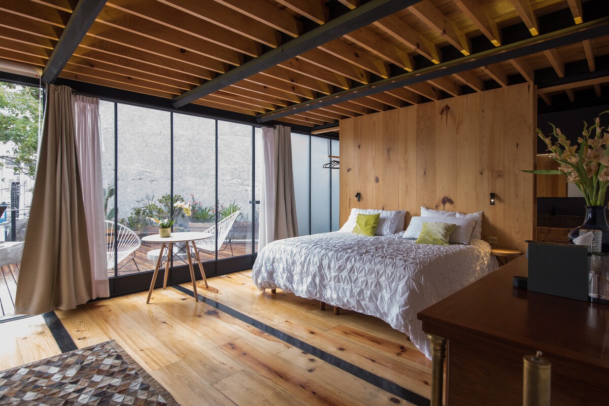 Spacious contemporary room and comfortable terrace