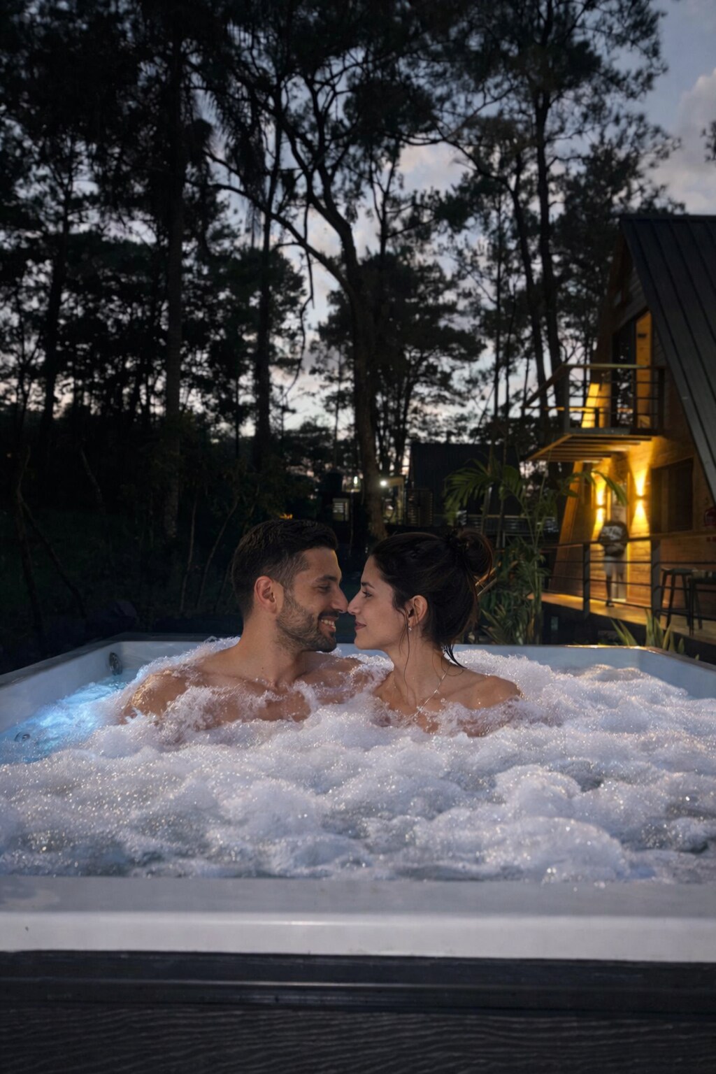 Alpine Villa | Mountains | Campfire | Heated Jacuzzi