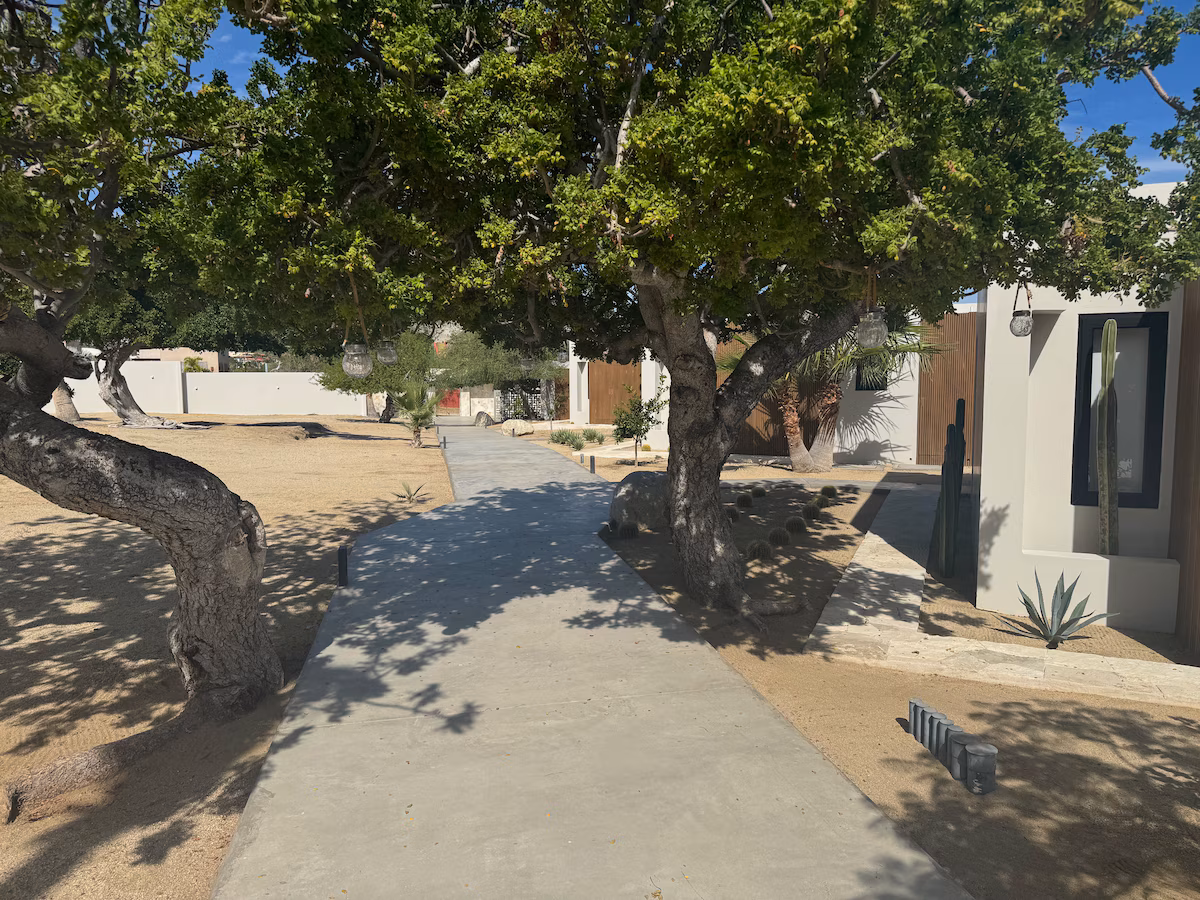 Ora Casita 3 – Lovely space steps to the beach.