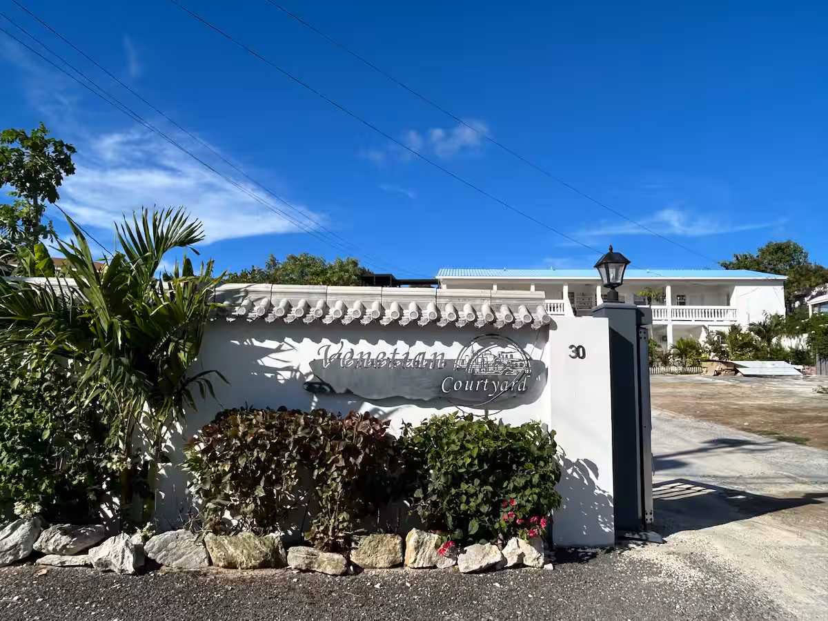 Cozy Studio In Venetian Rd 7 min from airport