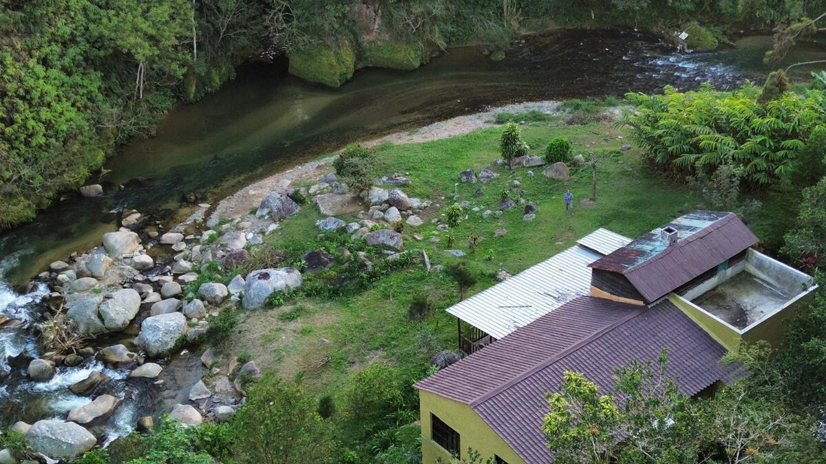 Arroyo Frío River Lodge