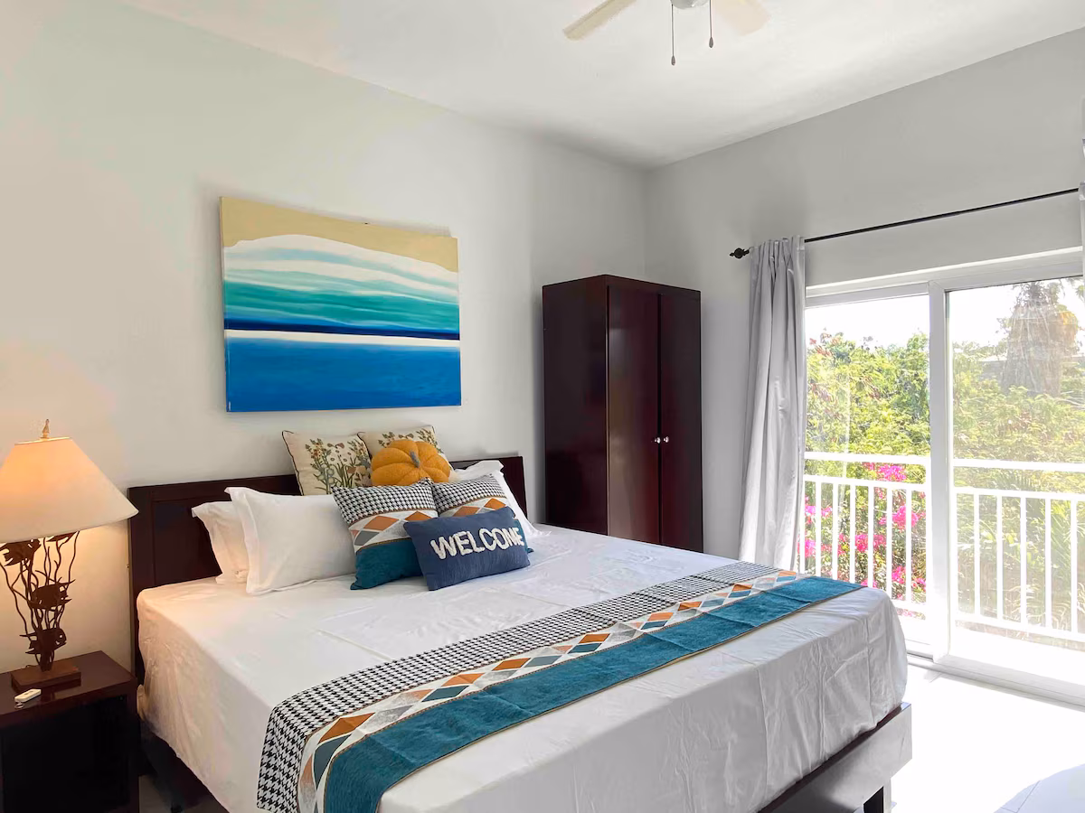 Lovely 2-bedroom Apartment in Venetian Road