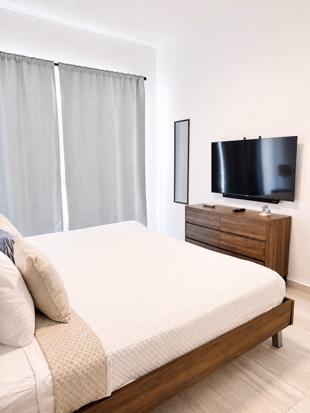 1 BDR | Golf, Private Beach Club & Casino