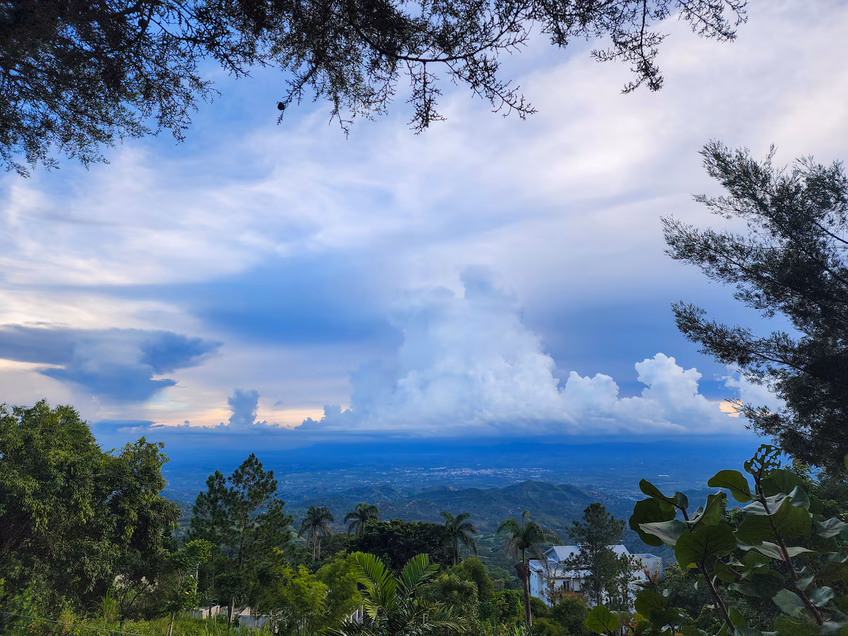 Tranquil Mountain Escape w/ Panoramic valley views