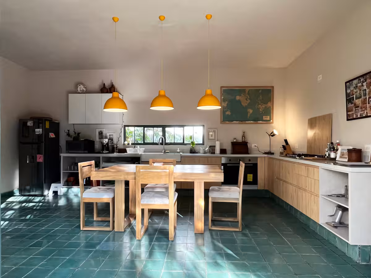 ViLLaLuZ · Lakefront House | El Chante