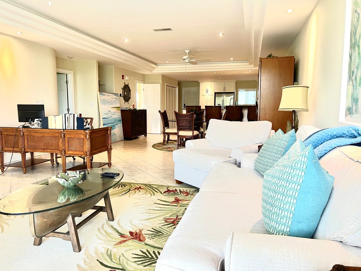 TCI Luxury Oceanview Condo-Turtle Cove Yacht Club!