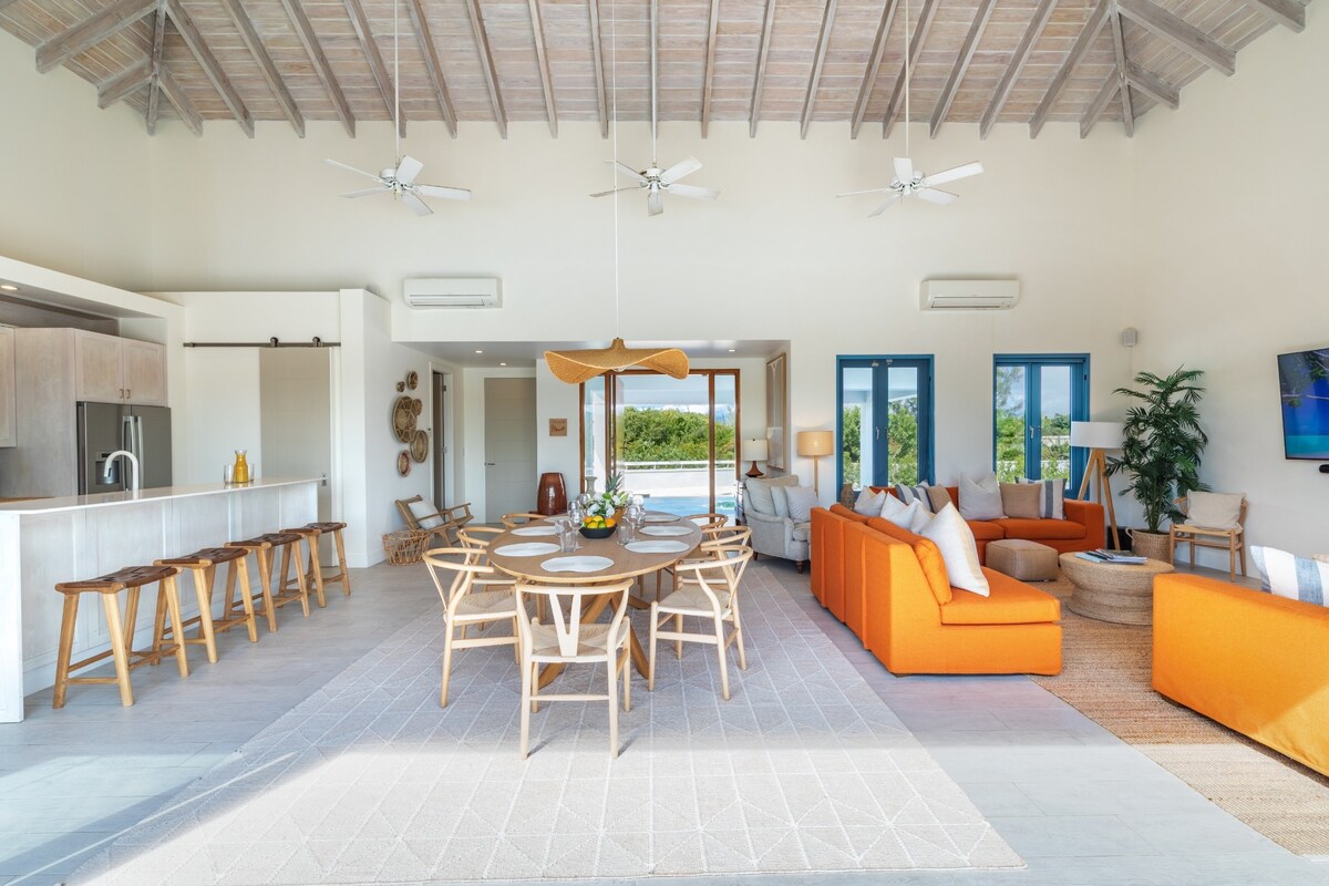 Luxury Waterfront Villa | Dock, Pool & Pickleball