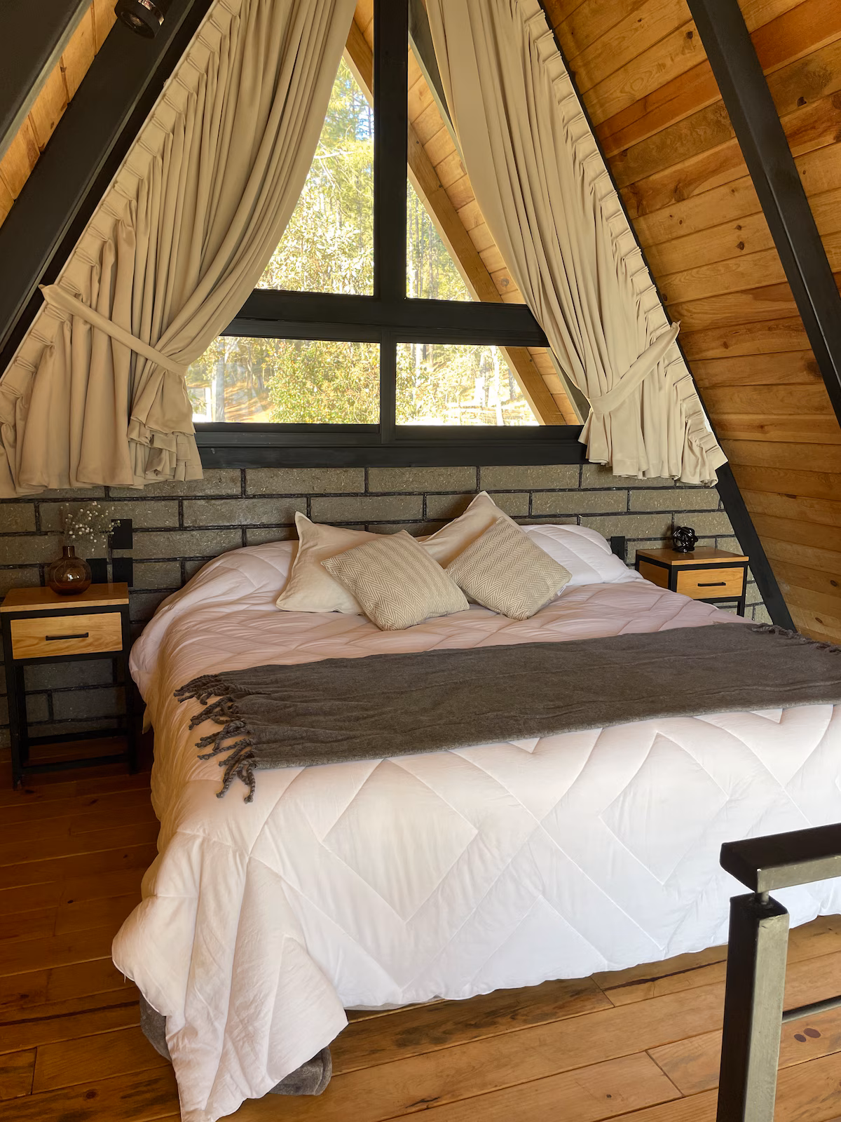 Terrarossa Pino cabin | Jacuzzi | WiFi | Views