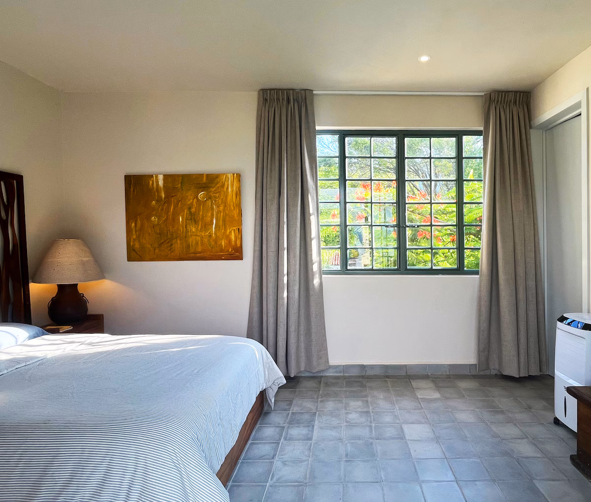 ViLLaLuZ · Lakefront House | El Chante