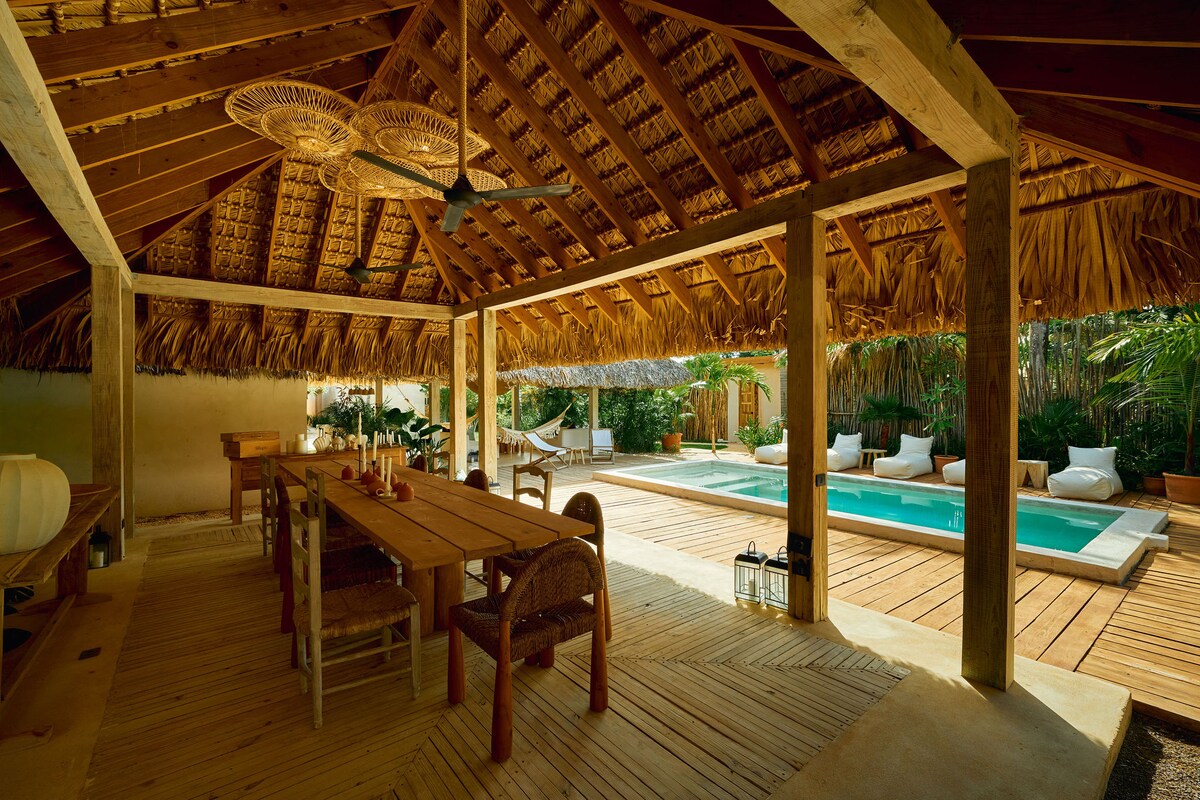 Hacienda Macao 7 bedroom & pool near Macao beach