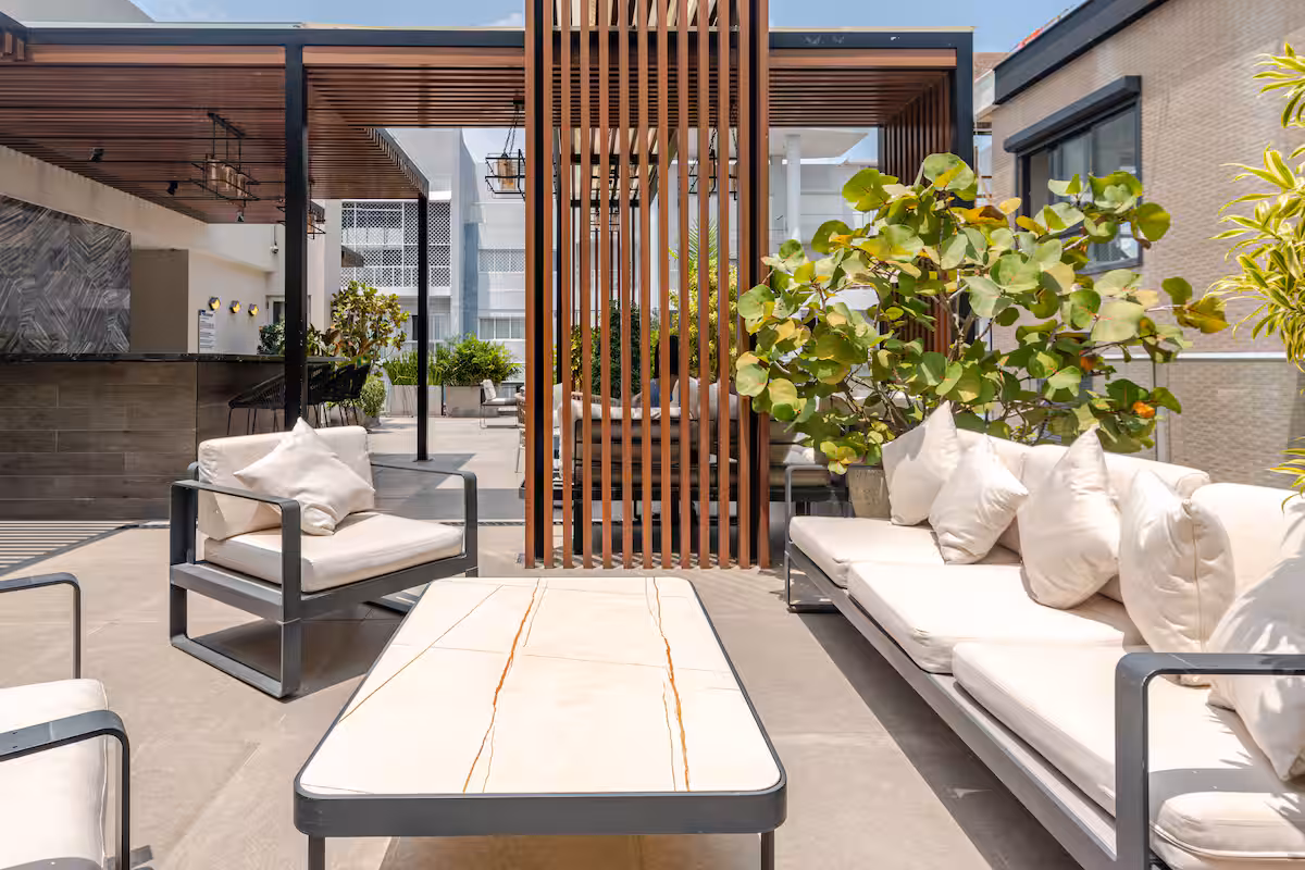 The Luxe Stay