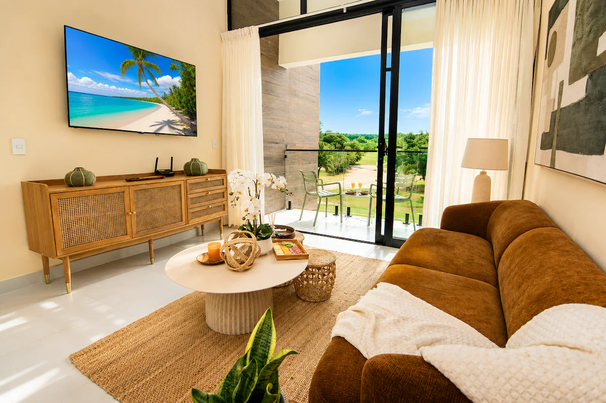 Elegant 3BR Retreat in Cocotal | Pool & Golf Views