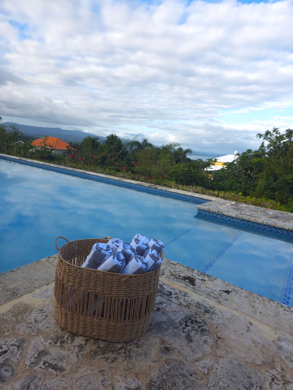 Villa Mar y Sol, Private Pool • Ocean Breeze • 4BR