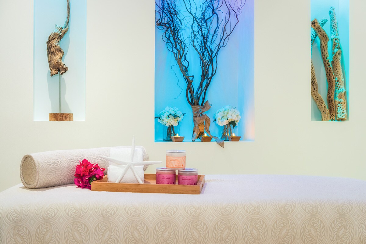 Windsong Resort – Two Bedroom Penthouse Oceanfront