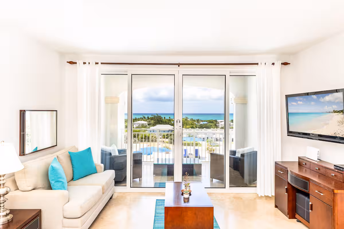 Stunnig Oceanview Studio w/ Balcony +Pools
