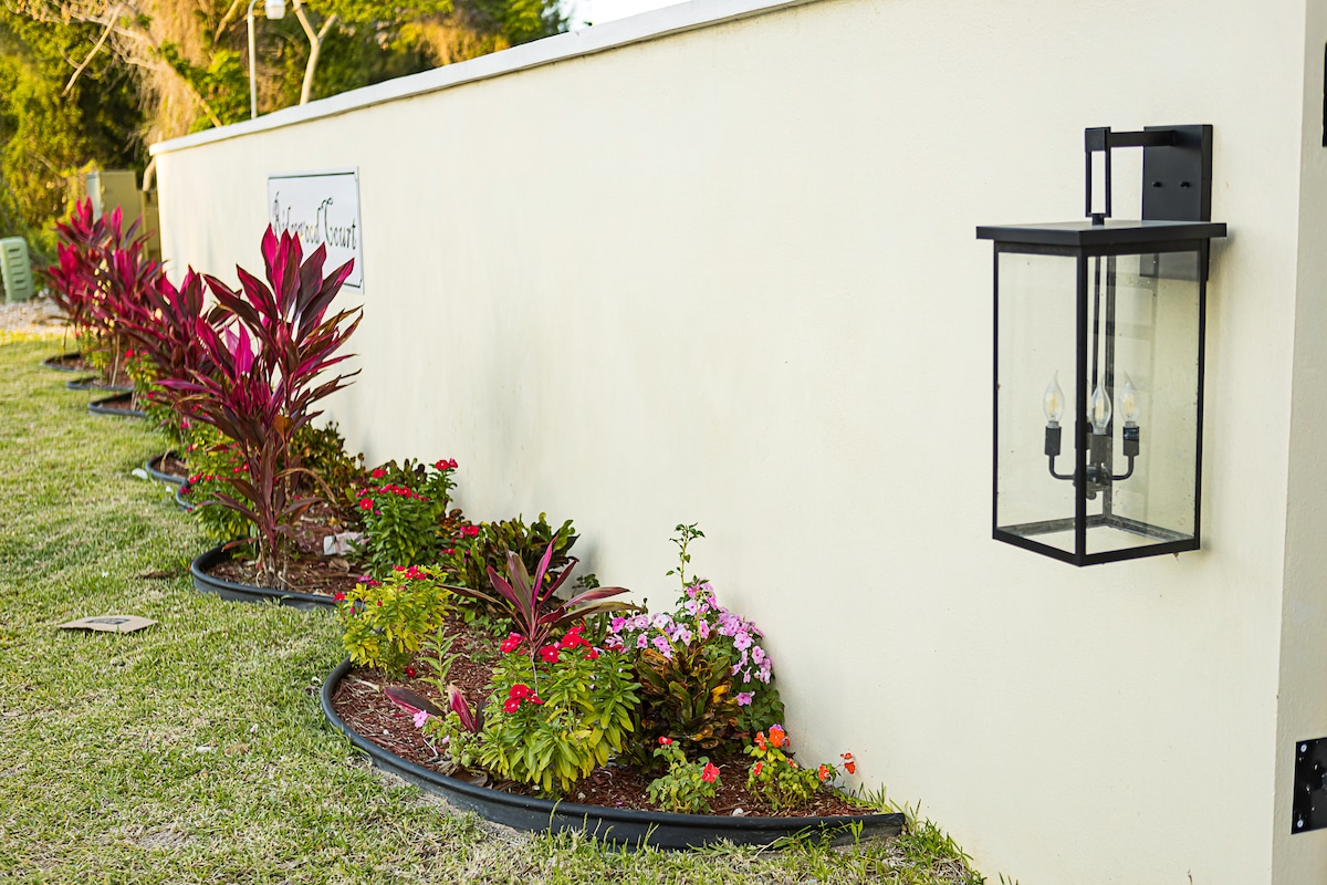 Steps to Grocery | Modern 2BR Near Cable Beach