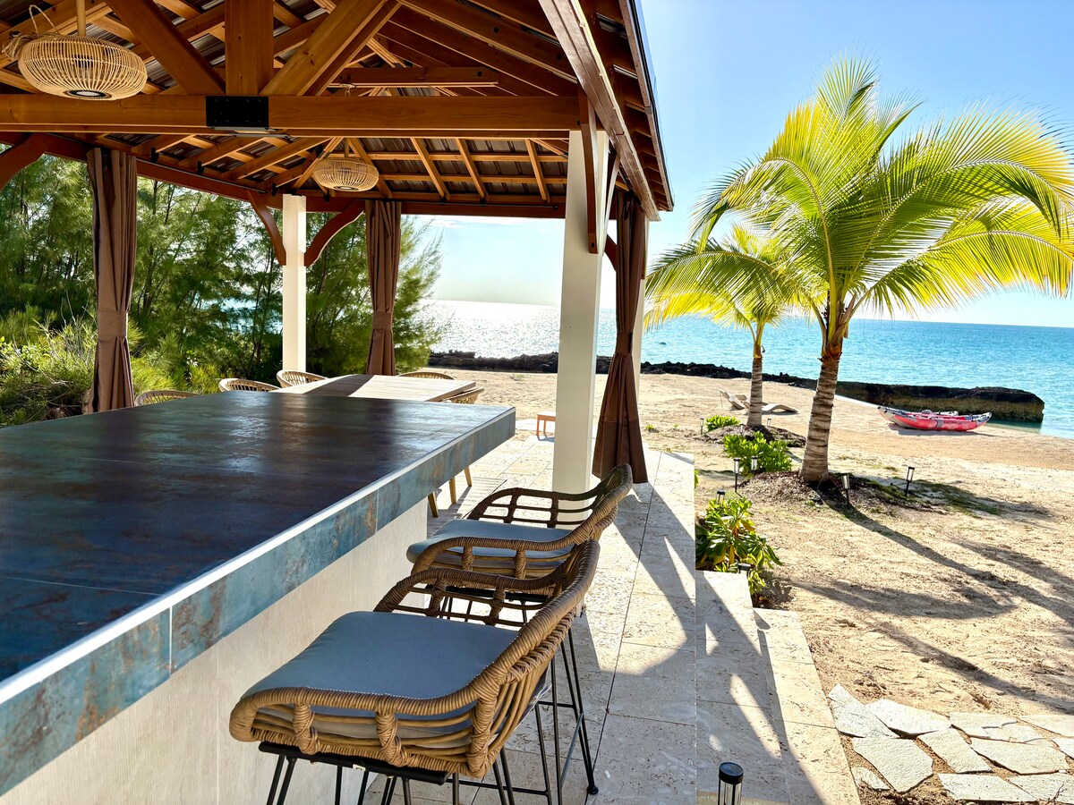Triton Beach House Barefoot Luxury & Private Beach