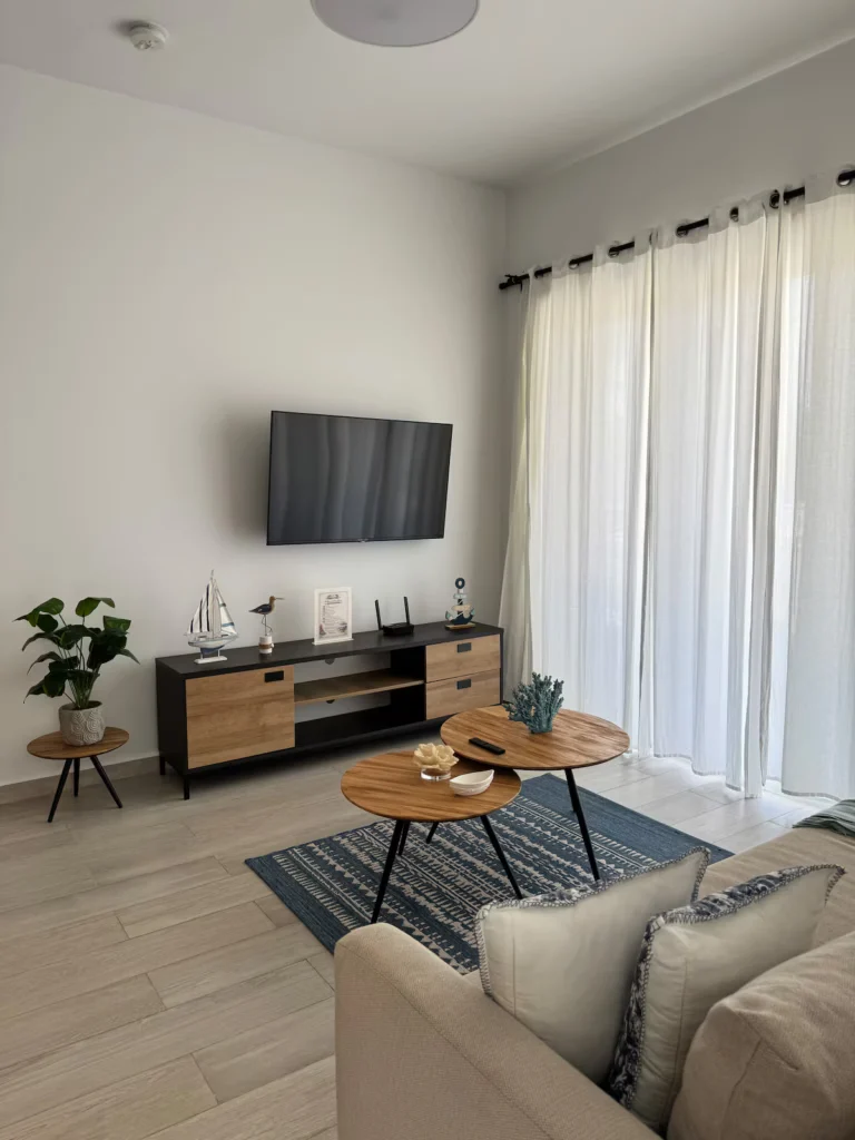 1 BDR | Golf, Private Beach Club & Casino