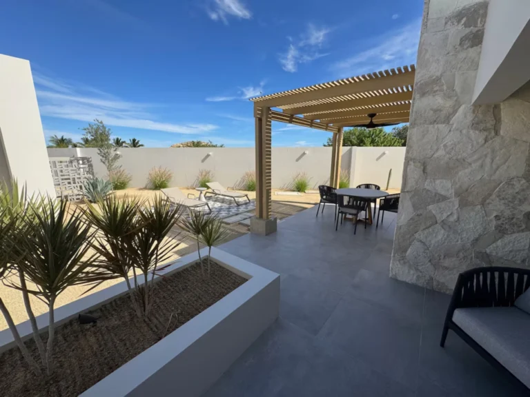 Ora Casita 3 – Lovely space steps to the beach.