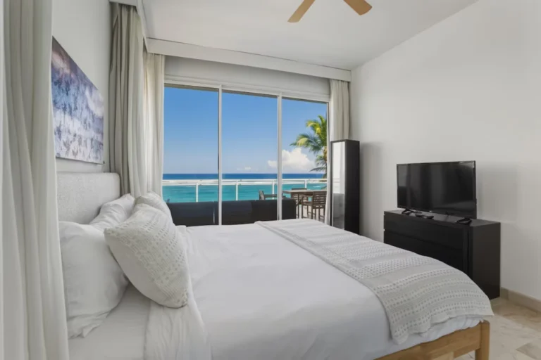 Ocean Front HOT Tub | King Bed | Ocean Views 407!