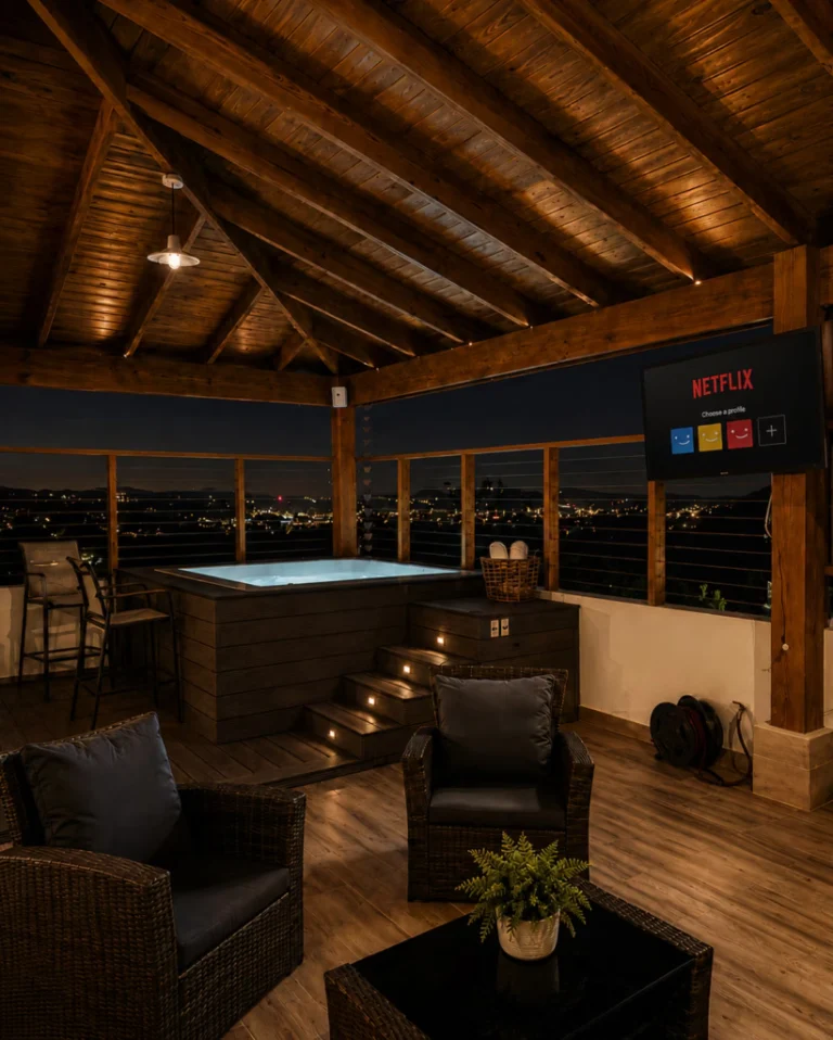 Serenity Escape | Heated Jacuzzi, Rooftop & Views