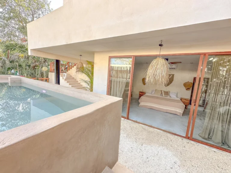 Private pool ZAMMA Amazing suite