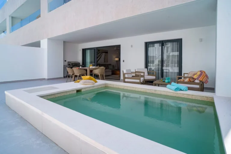 Cute 3Br | Beach 20 sec-walk|Pvt Pool & BBQ