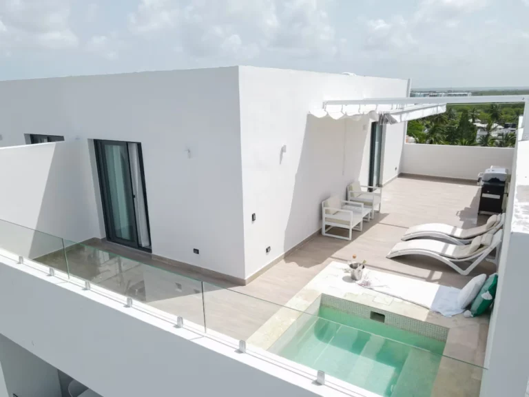 Ocean View Elegant PentHouse with Private Pool